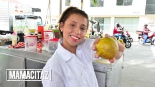 CARNEDELMERCADO - 娇小的拉丁裔 Siarilin Martinez 被陌生人诱惑和性交 - MAMACITAZ