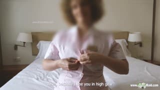 FullVideoCum（全视频暨）。我给这个大酒店女仆钱，让她和我发生性关系