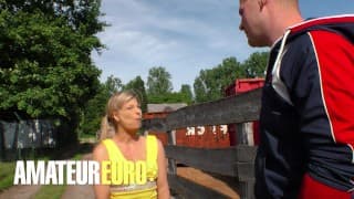 德国宝贝公园广场被现场工作人员接走 - AMATEUR EURO