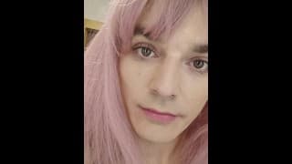 Trans suczka sie ogarnia przed ostrym jebaniem :)