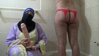 egyptian cuckold wife زوجة مصرية تحتاج إلى قضيب كبير في مهبلها